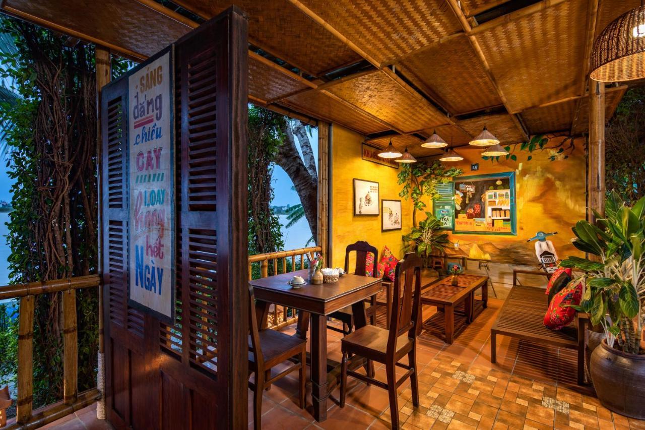 Bel Marina Hoi An Resort Exteriér fotografie The interior of a typical Vietnamese coffee house